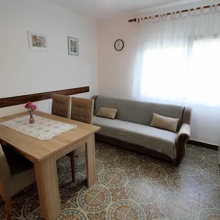 Nikolina I Katarina Apartment Otocac Exterior photo